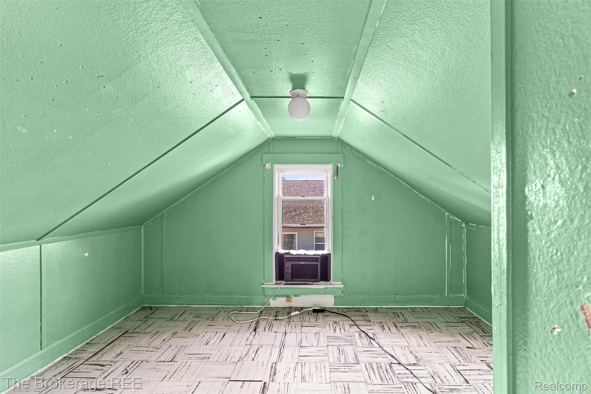 9326 Orchard Court Property Photo 24