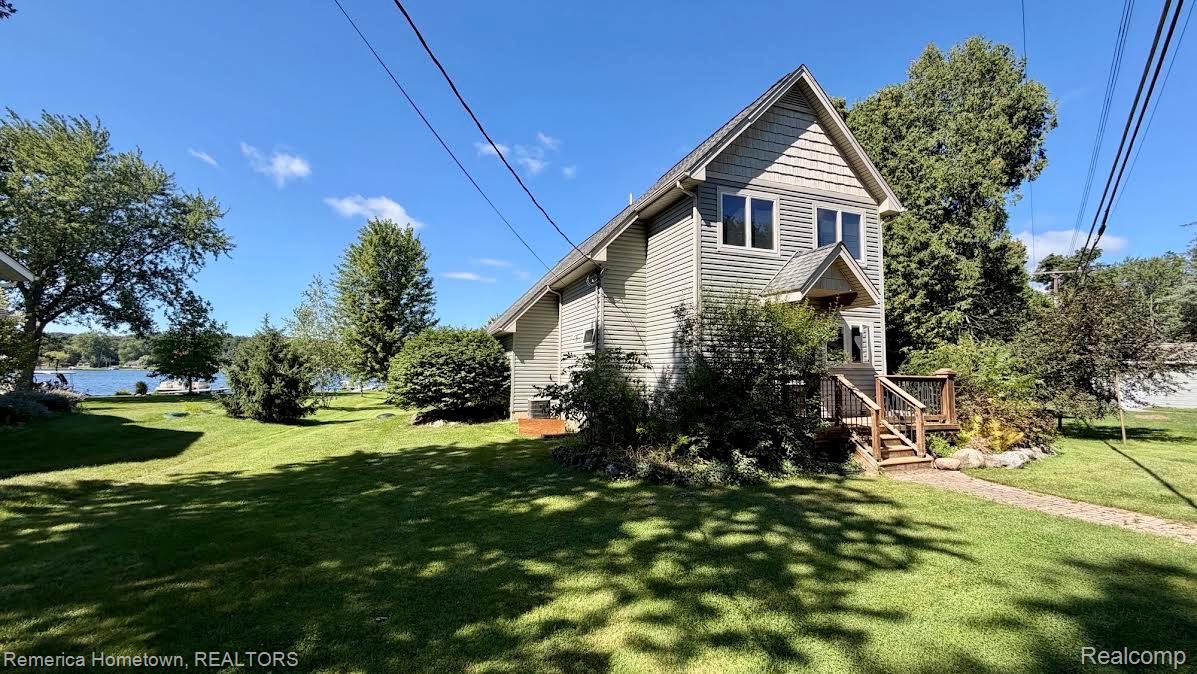 5737 Mabley Hill Road Property Photo 2