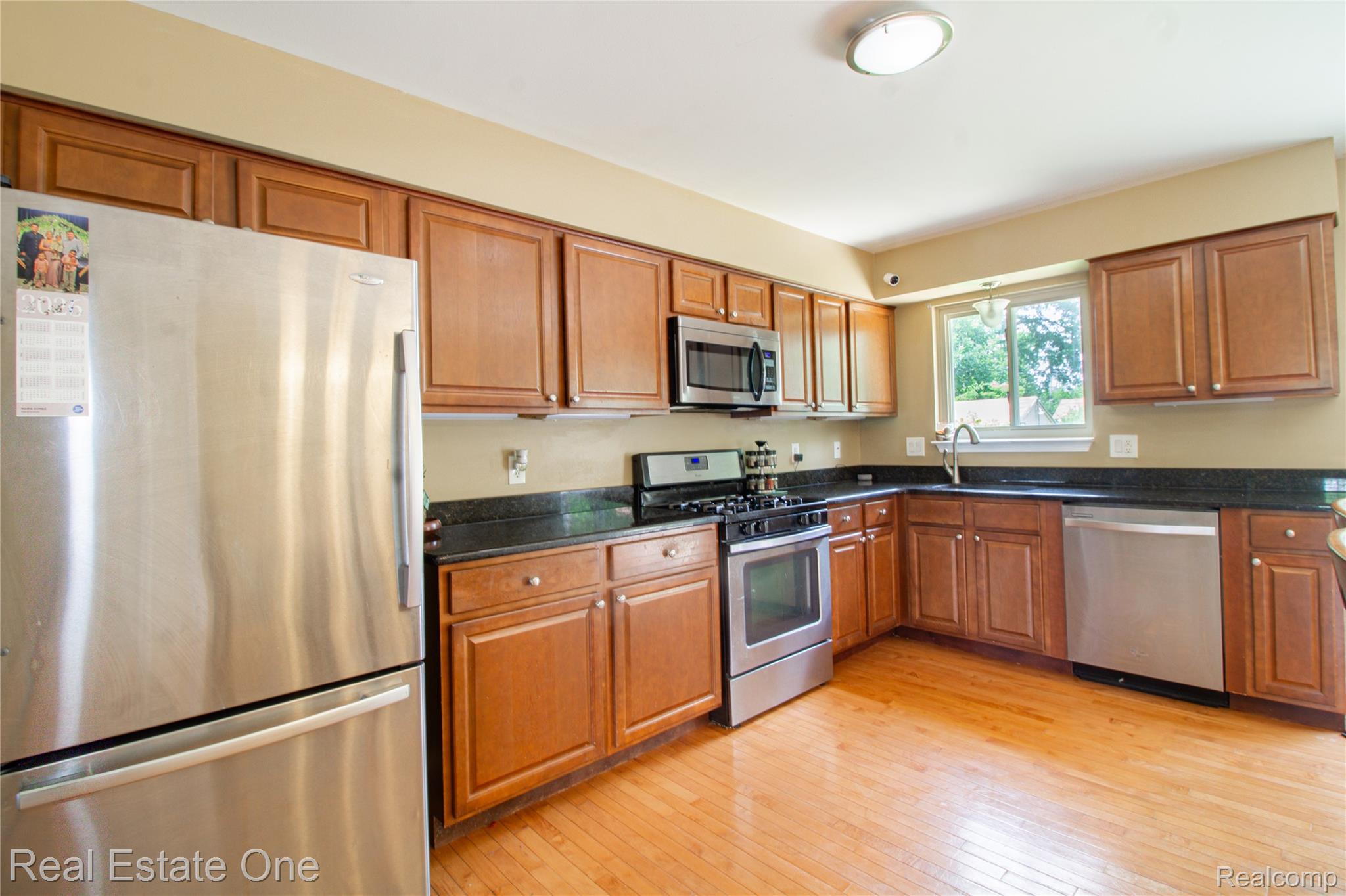 44220 Saltz Road Property Photo 9
