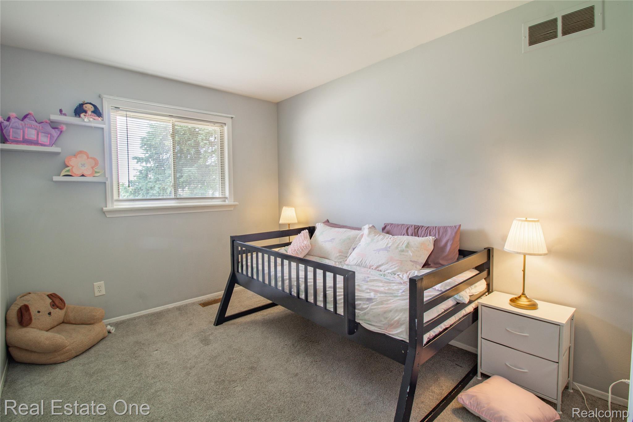 44220 Saltz Road Property Photo 10