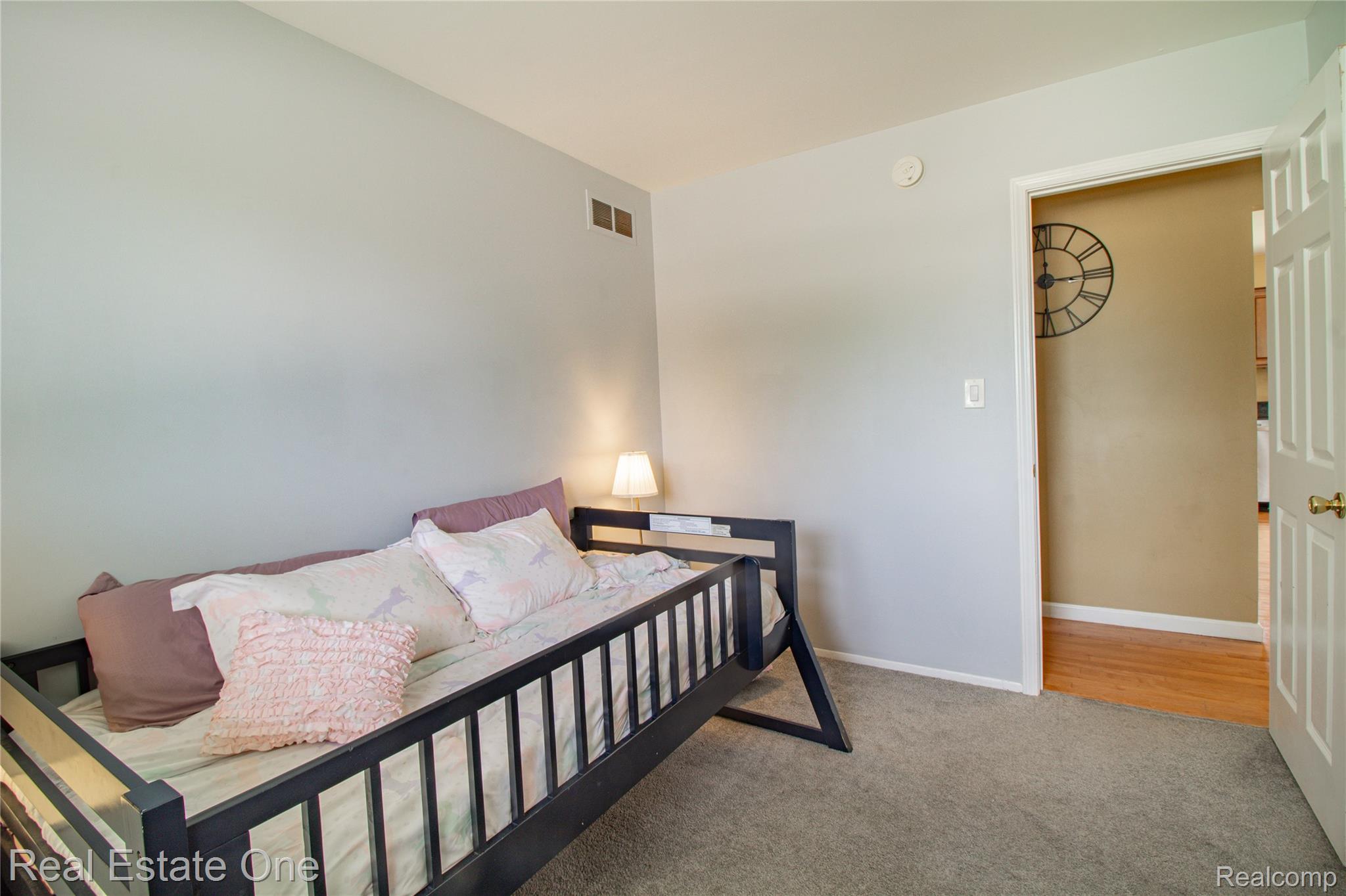 44220 Saltz Road Property Photo 11