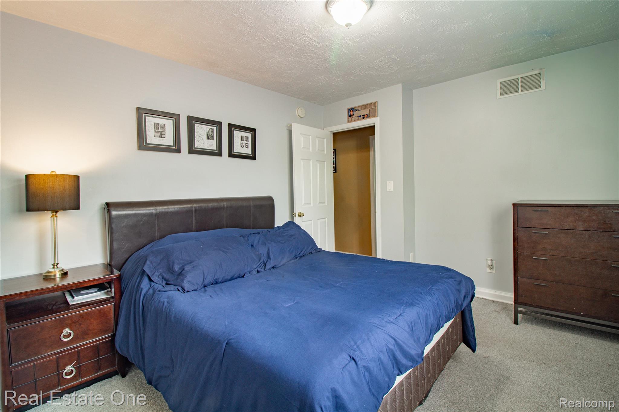 44220 Saltz Road Property Photo 12
