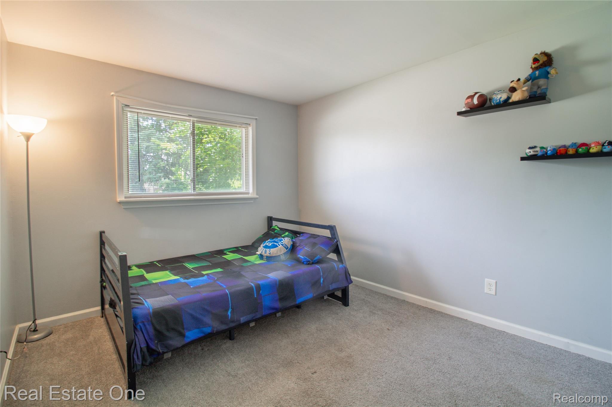 44220 Saltz Road Property Photo 14