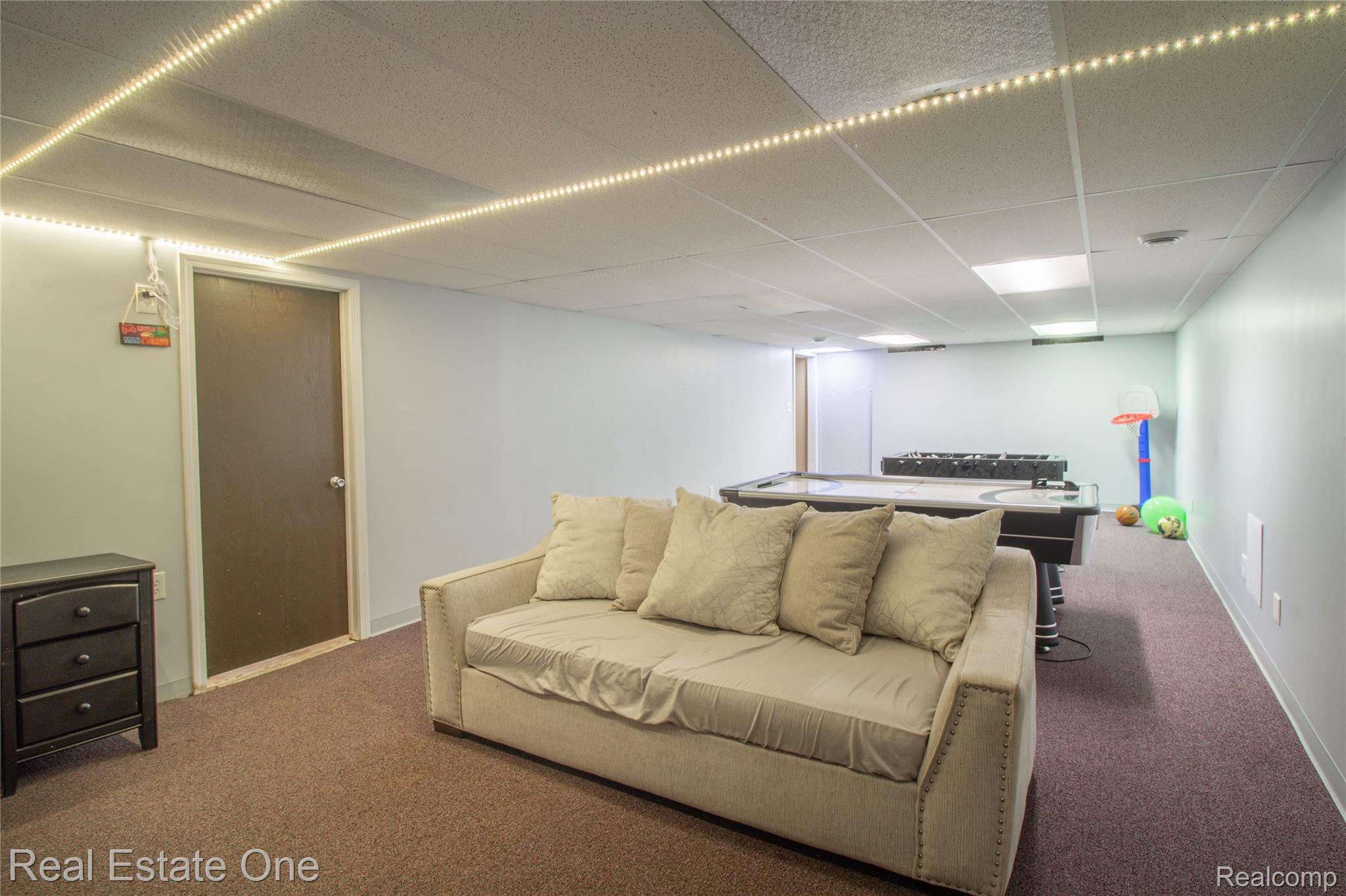 44220 Saltz Road Property Photo 17