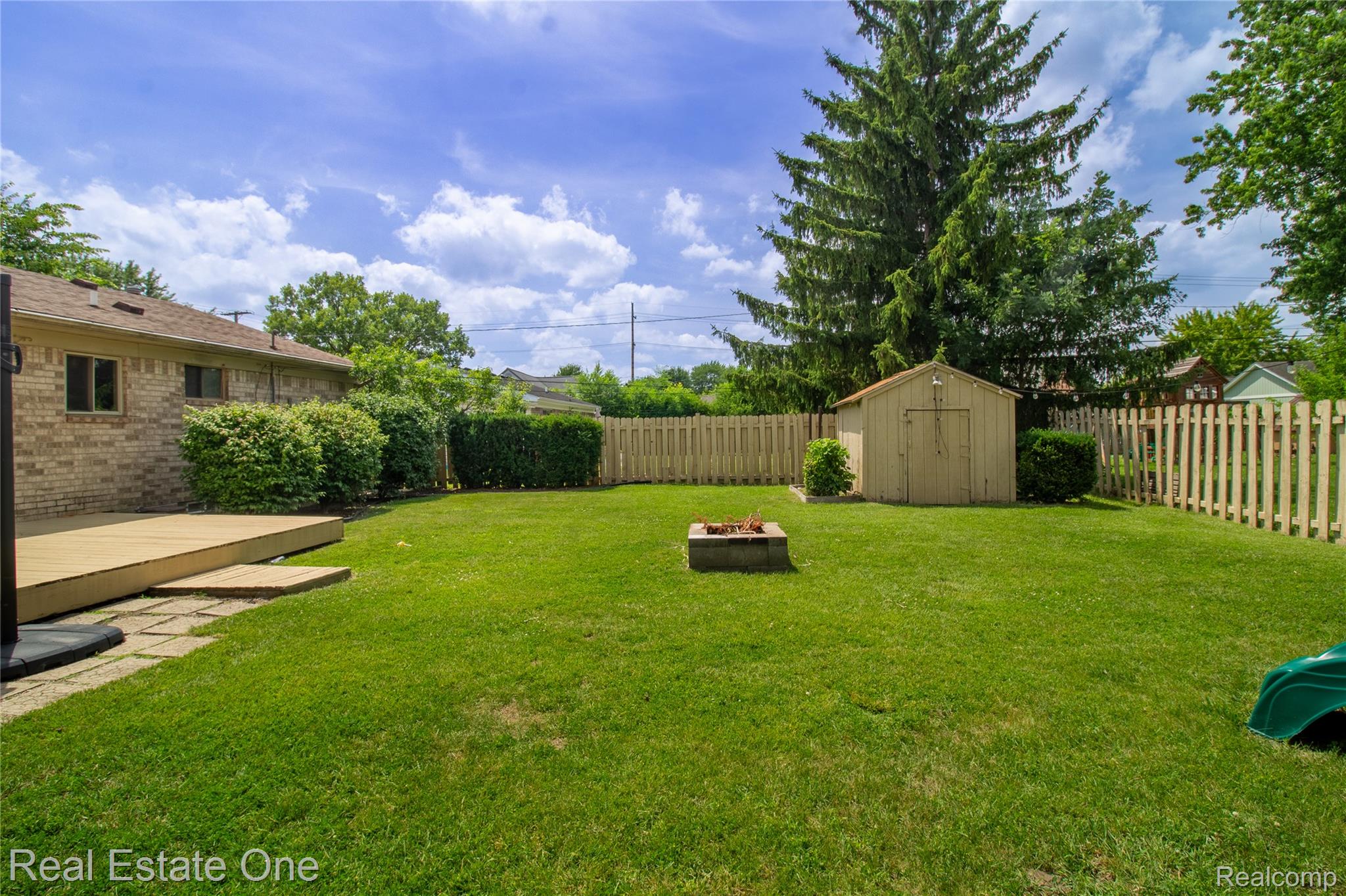 44220 Saltz Road Property Photo 20