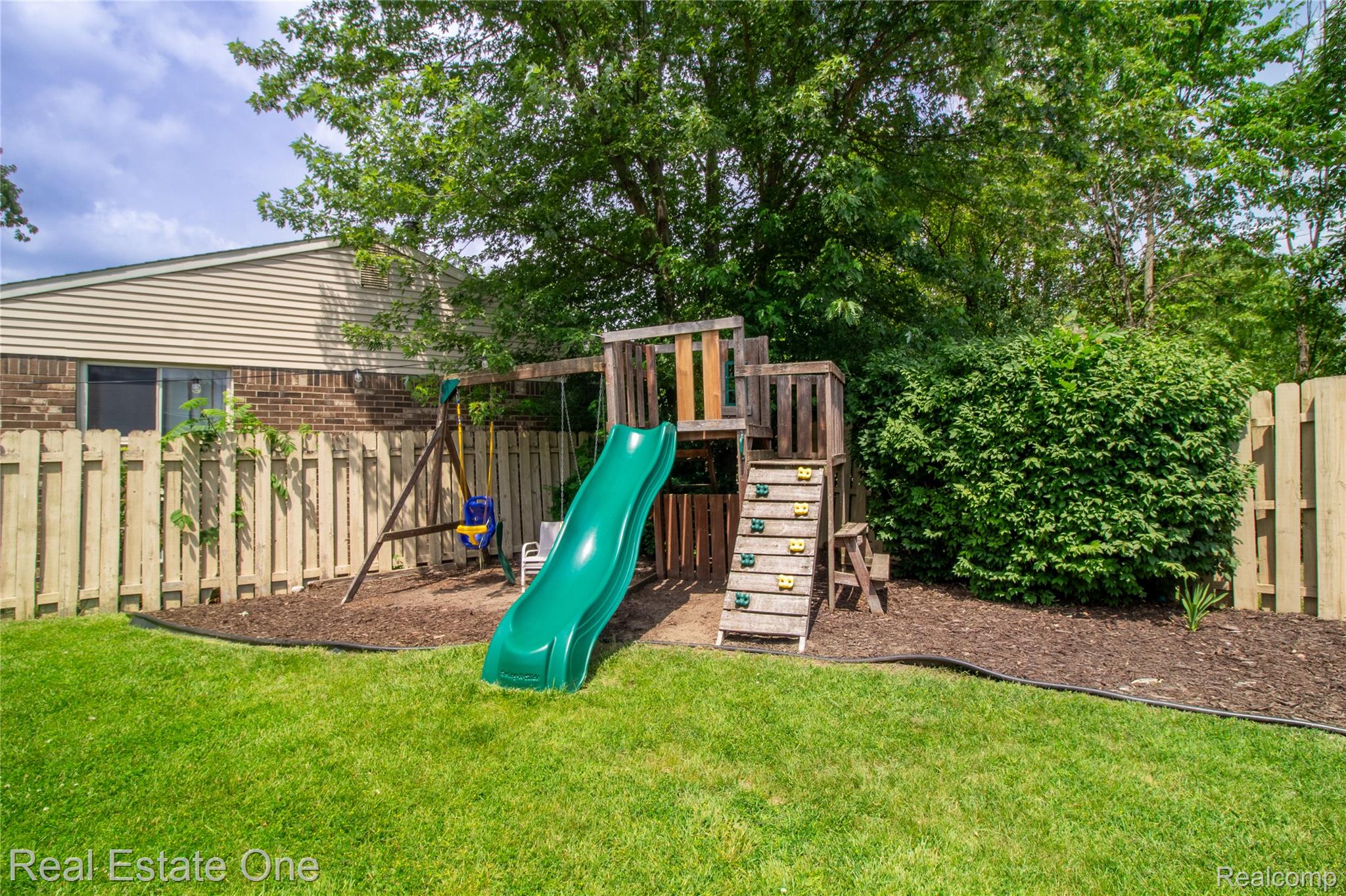 44220 Saltz Road Property Photo 21