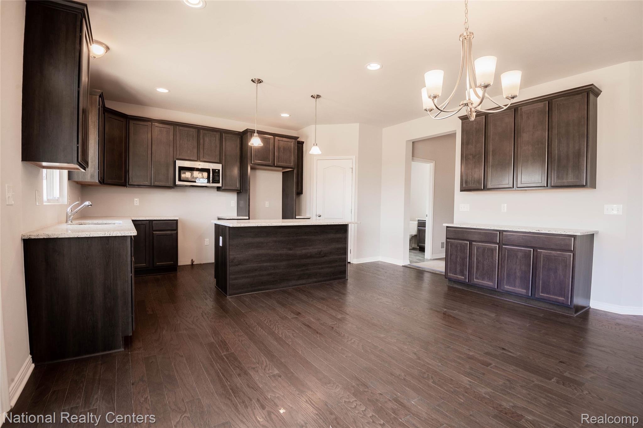 5591 Morgan Lake Drive Property Photo 7