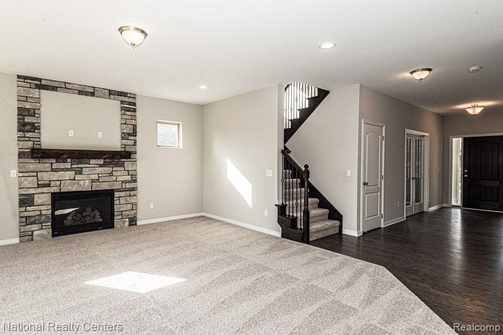 5591 Morgan Lake Drive Property Photo 10