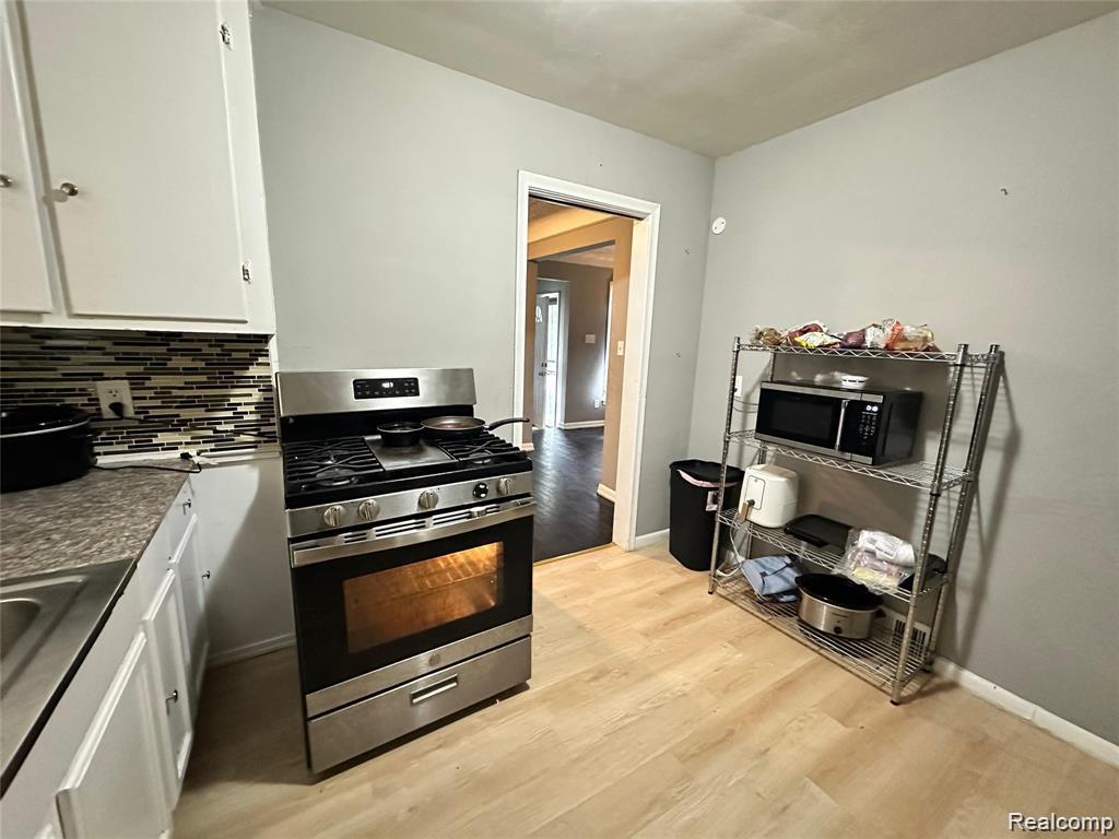 13654 Mecca Street Property Photo 5