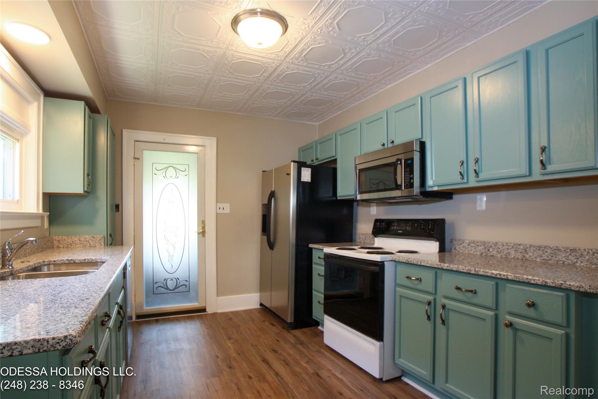 7290 Engleman Property Photo 6
