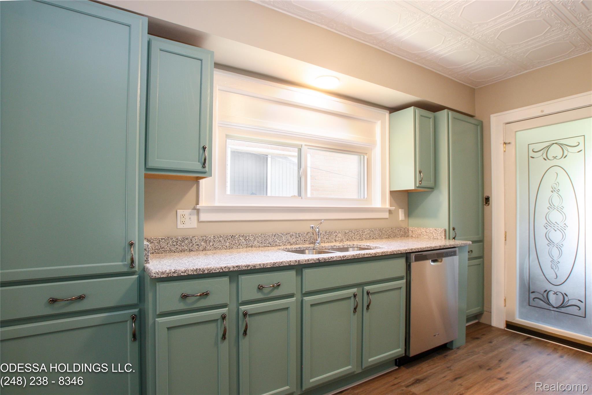 7290 Engleman Property Photo 8