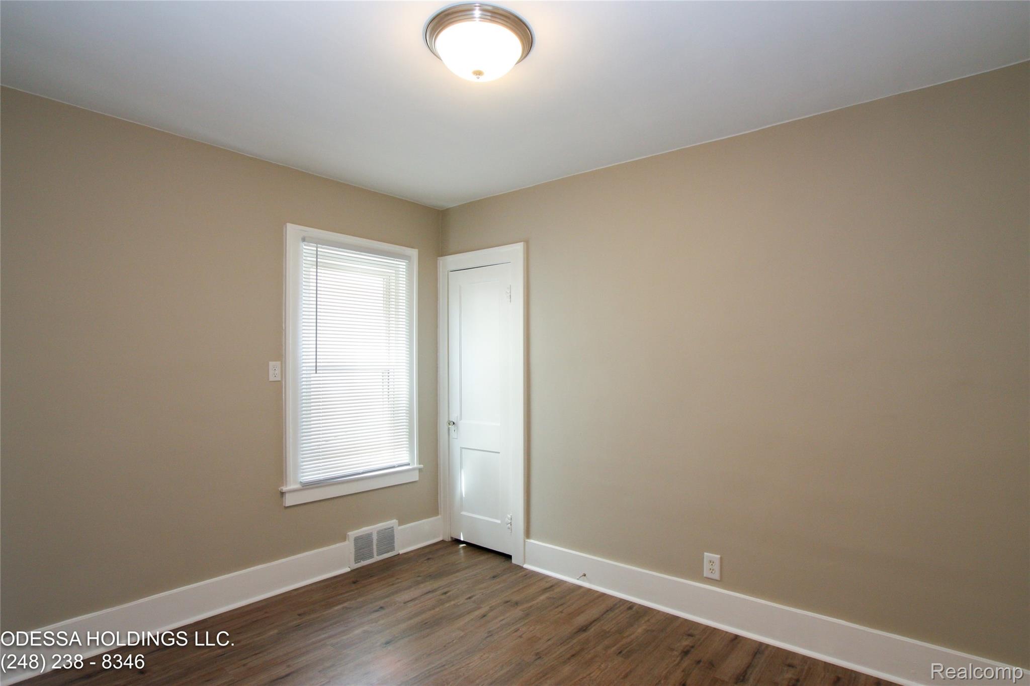 7290 Engleman Property Photo 9