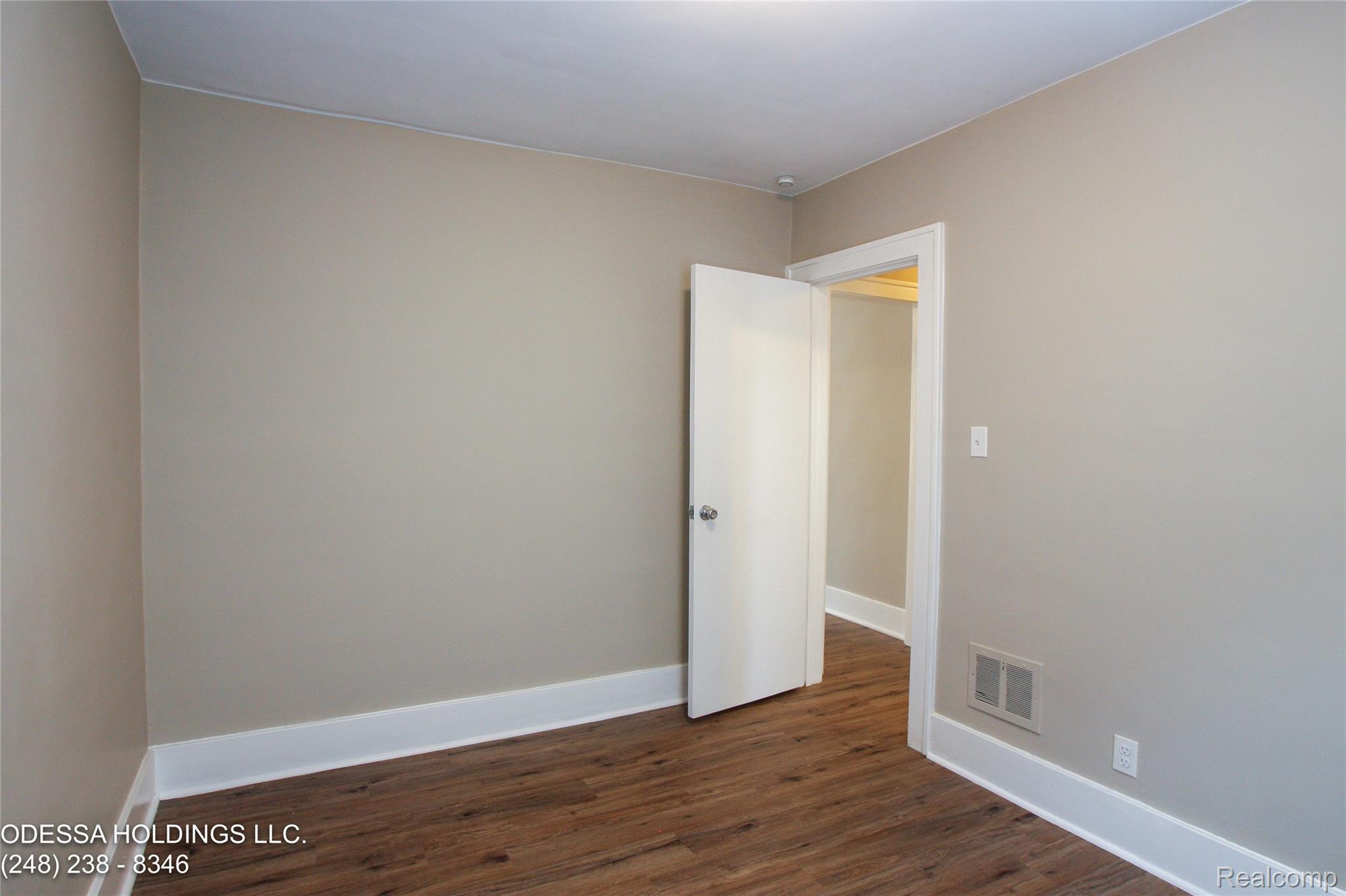 7290 Engleman Property Photo 10