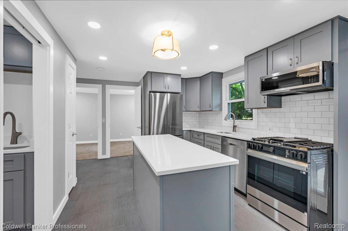 76107 Van Dyke Road Property Photo 18