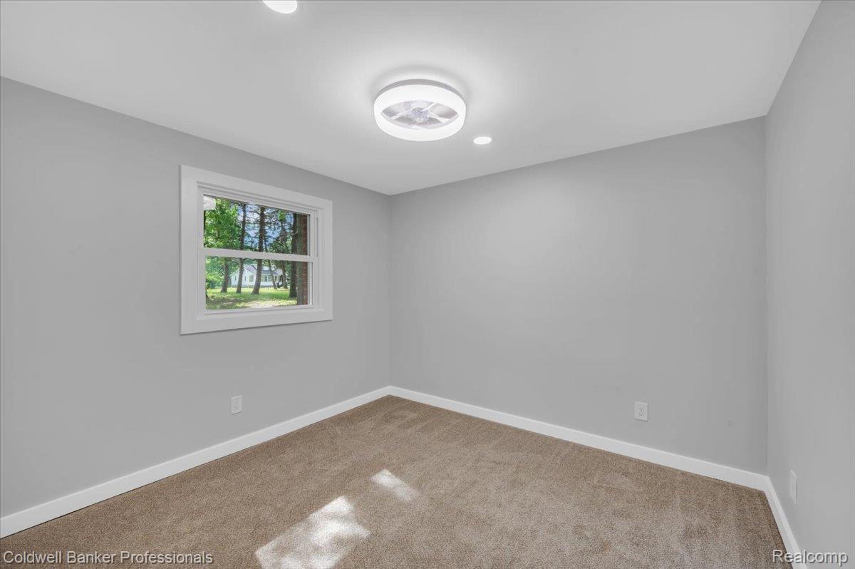76107 Van Dyke Road Property Photo 27
