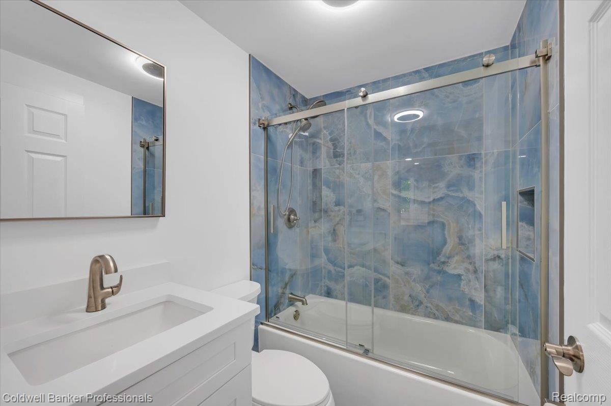 76107 Van Dyke Road Property Photo 28