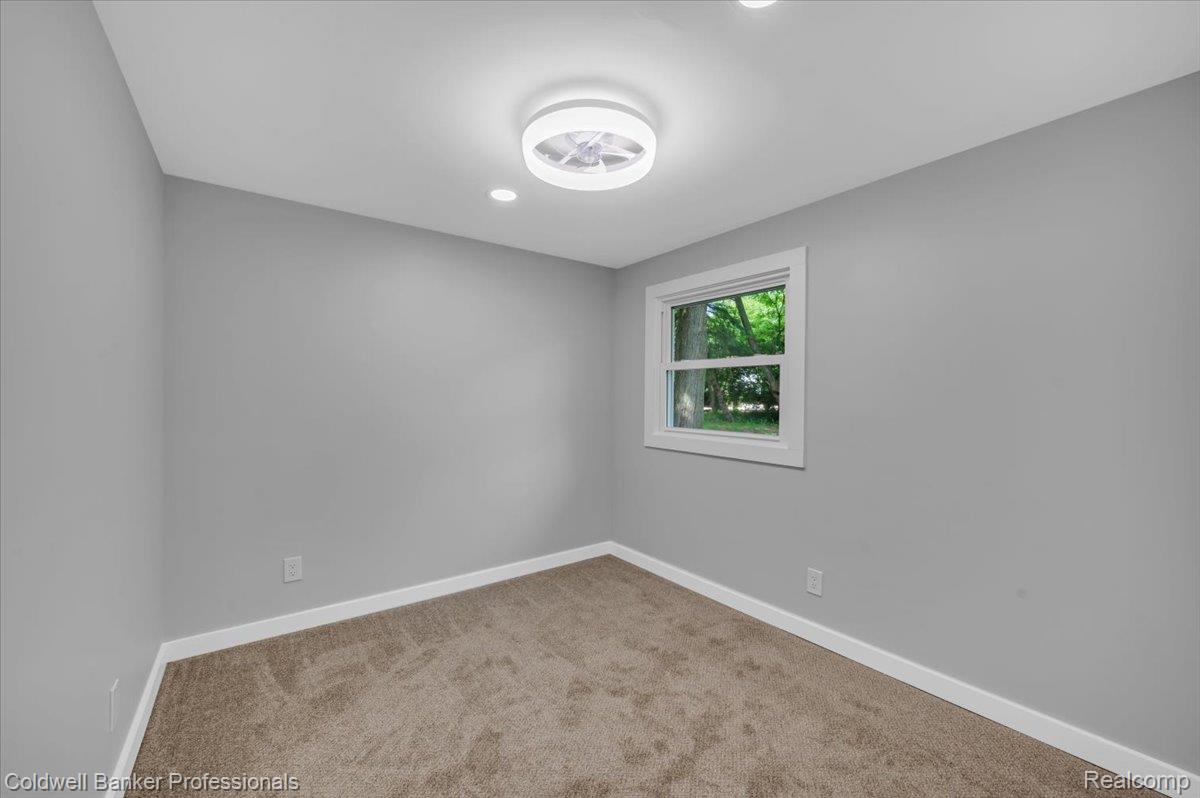 76107 Van Dyke Road Property Photo 29