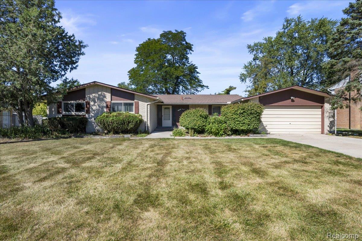 27957 Tavistock Trail Property Photo 1