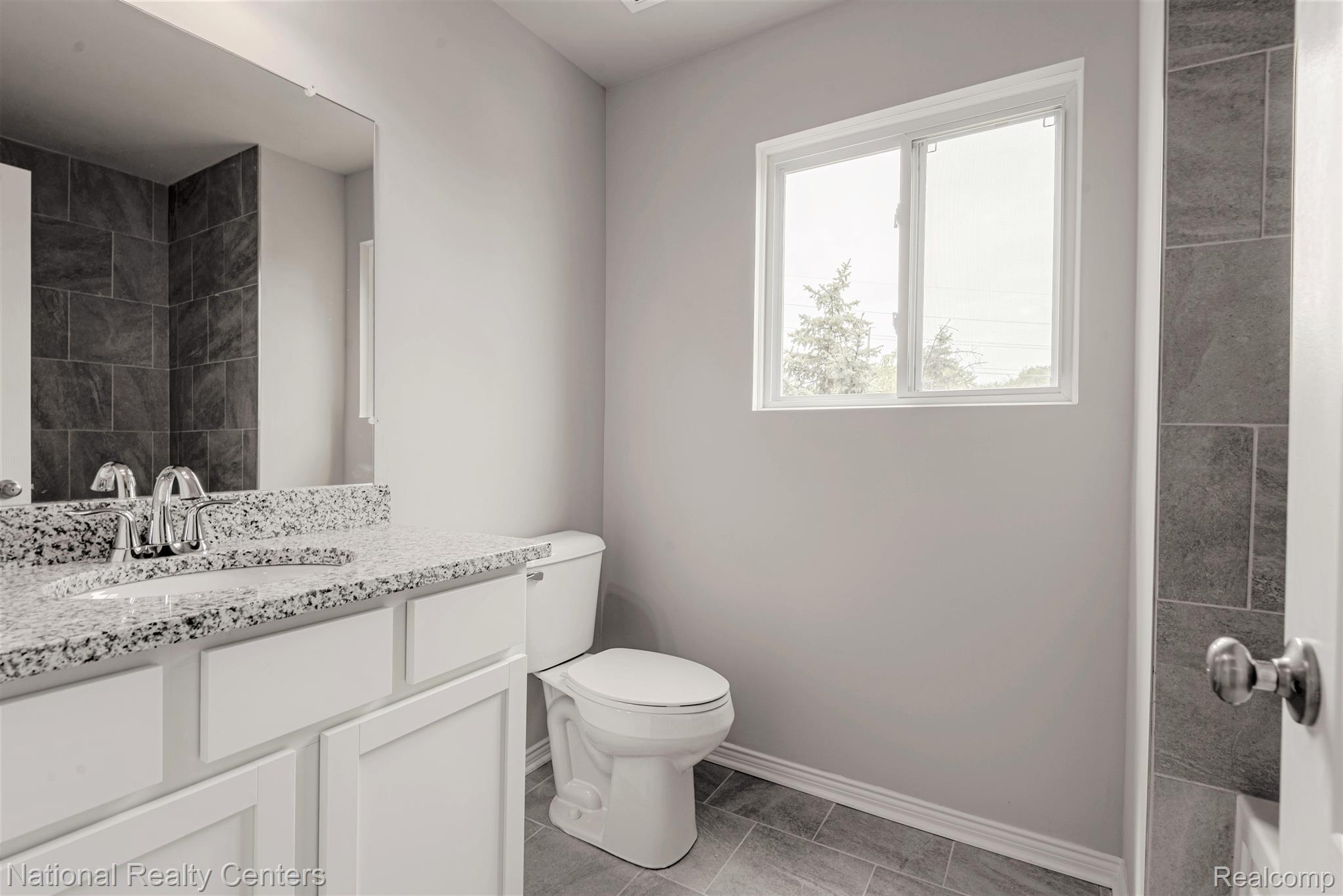 5587 Morgan Lake Drive Property Photo 26