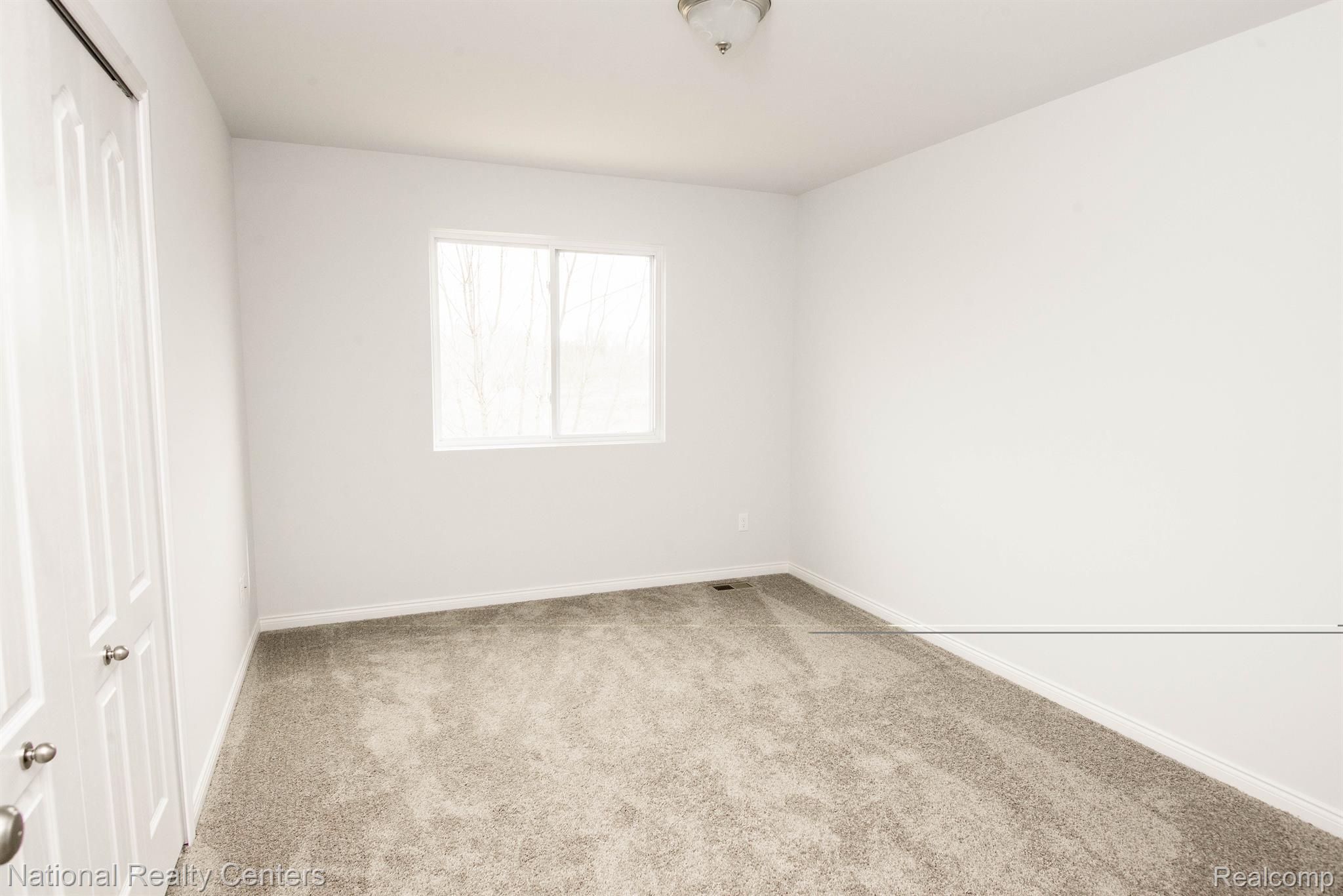 5587 Morgan Lake Drive Property Photo 29