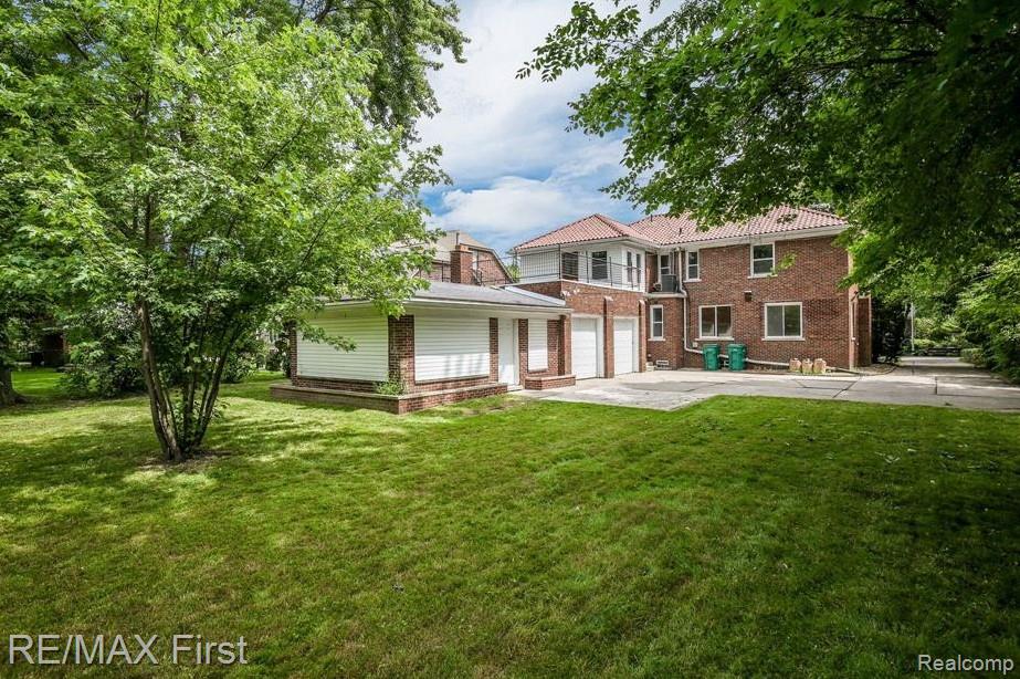 1349 Devonshire Road Property Photo 3