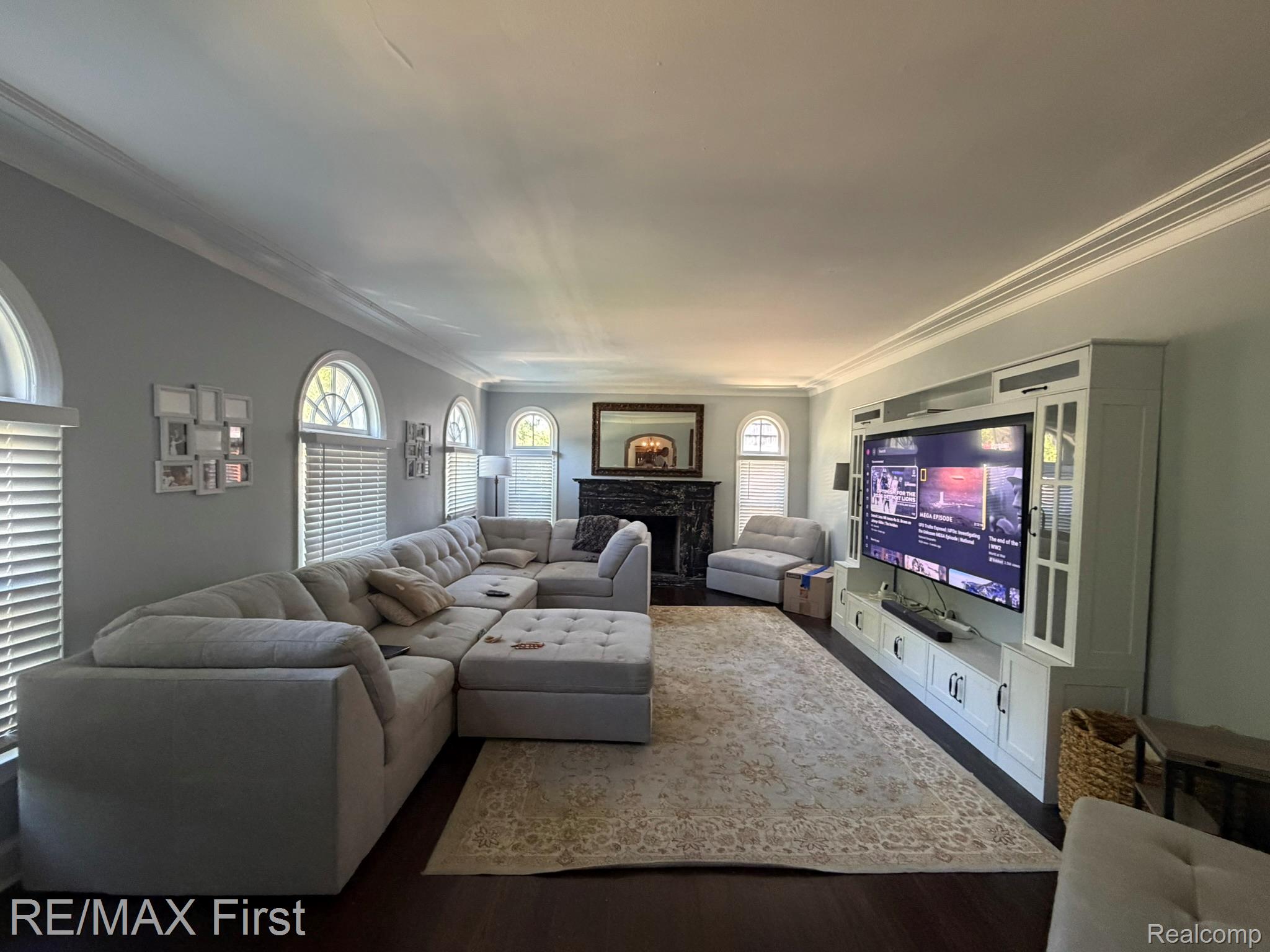 1349 Devonshire Road Property Photo 5