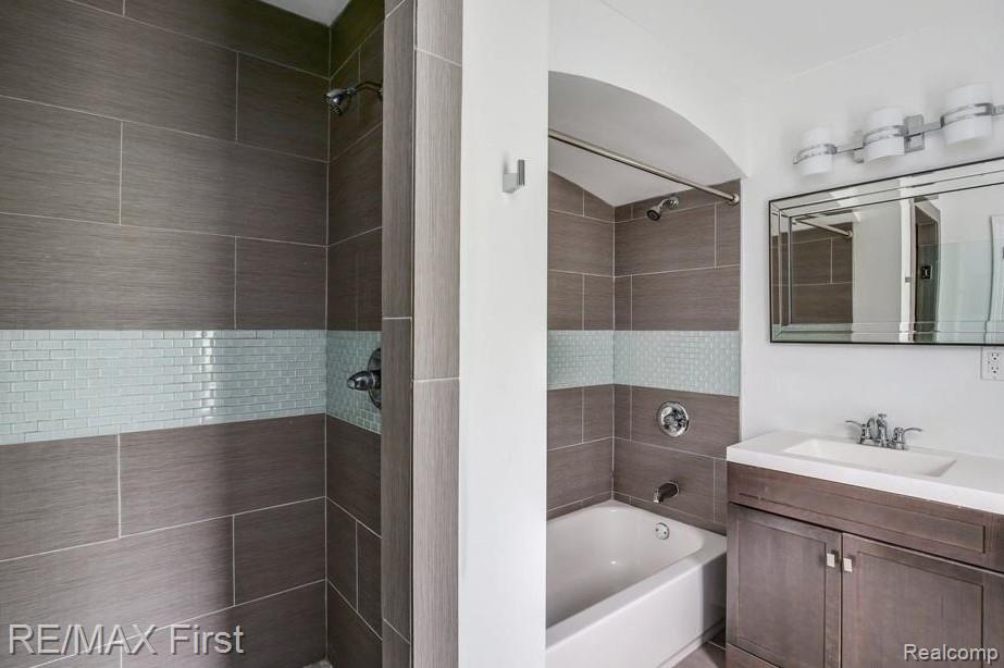 1349 Devonshire Road Property Photo 14