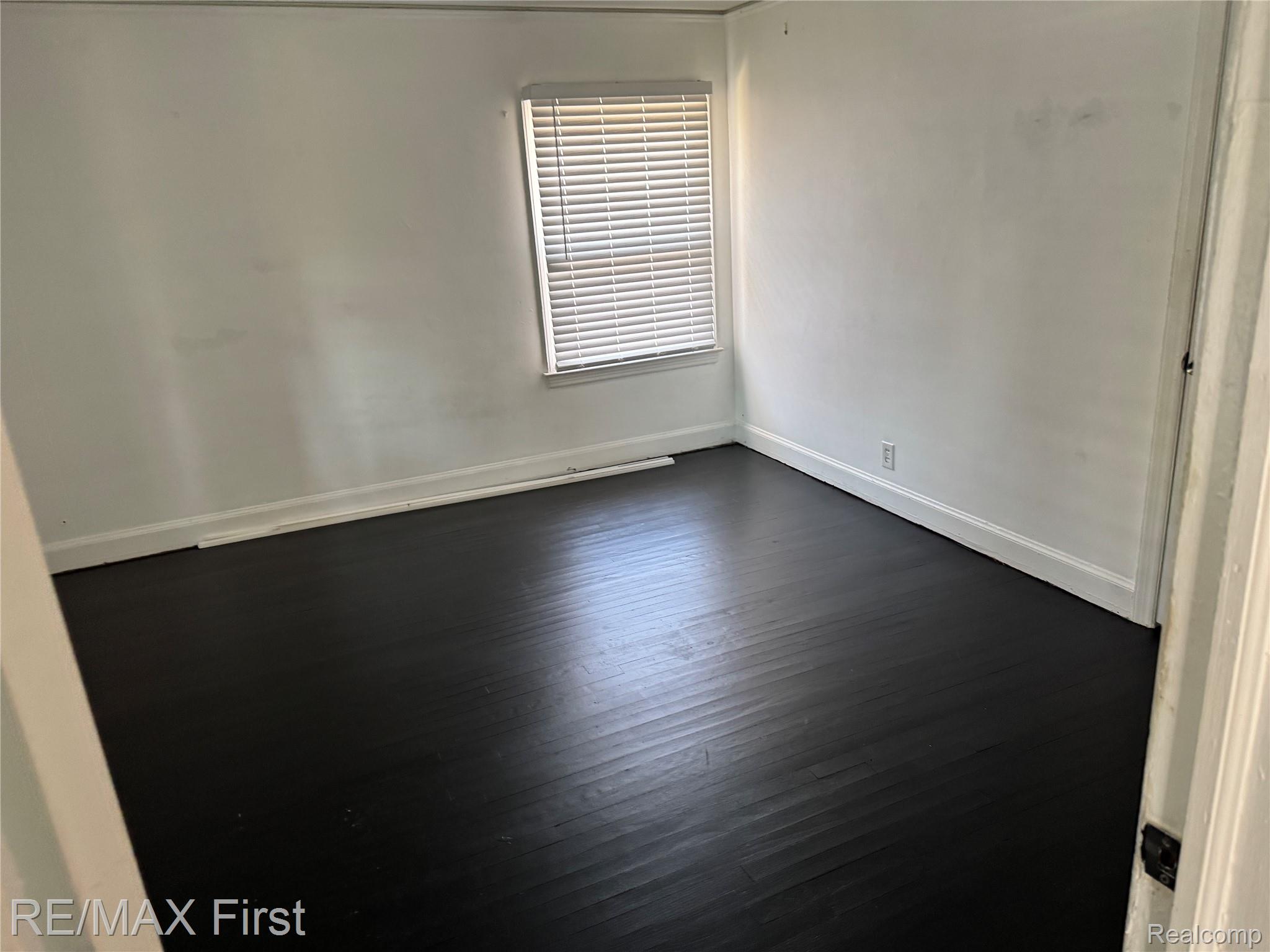 1349 Devonshire Road Property Photo 15