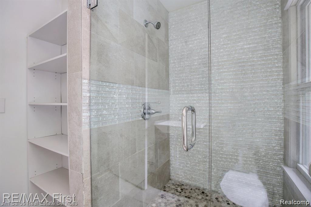 1349 Devonshire Road Property Photo 19