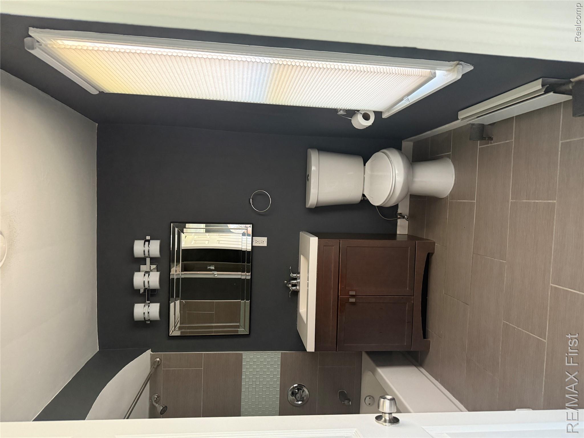 1349 Devonshire Road Property Photo 26