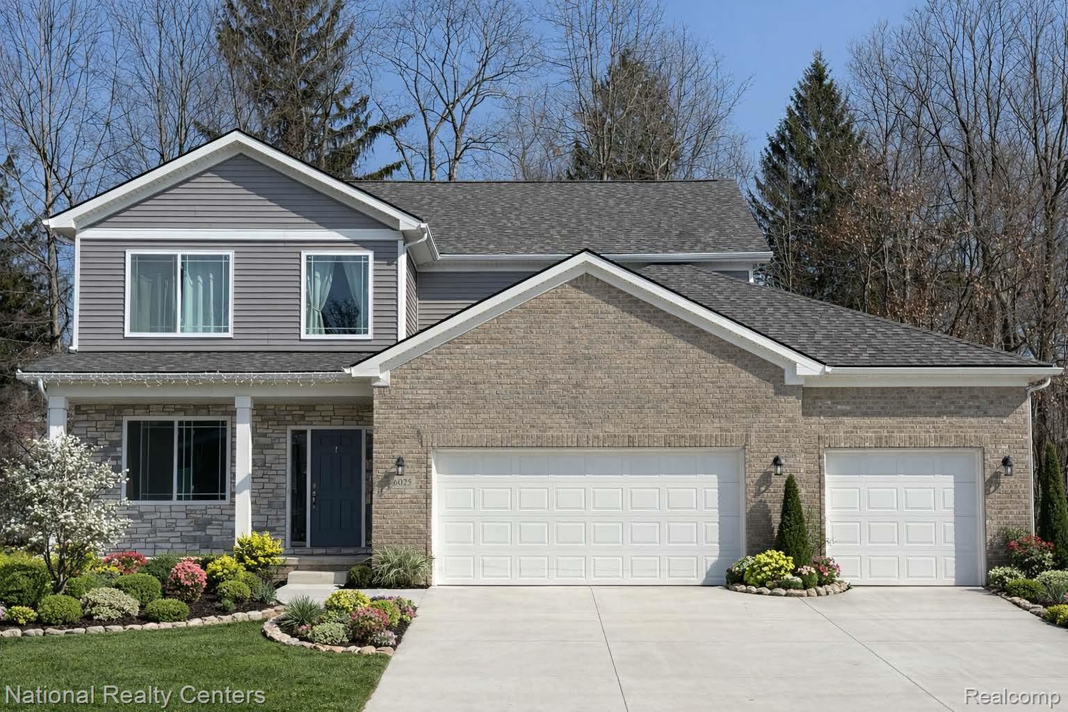 5583 Morgan Lake Drive Property Photo 1