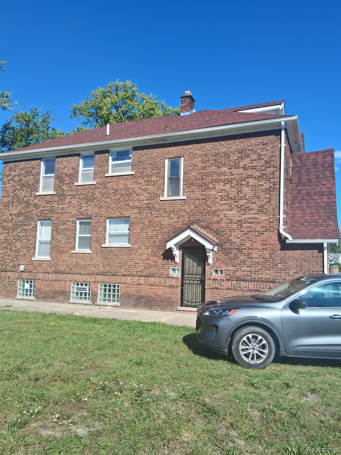 15231 Evanston Street Property Photo 3