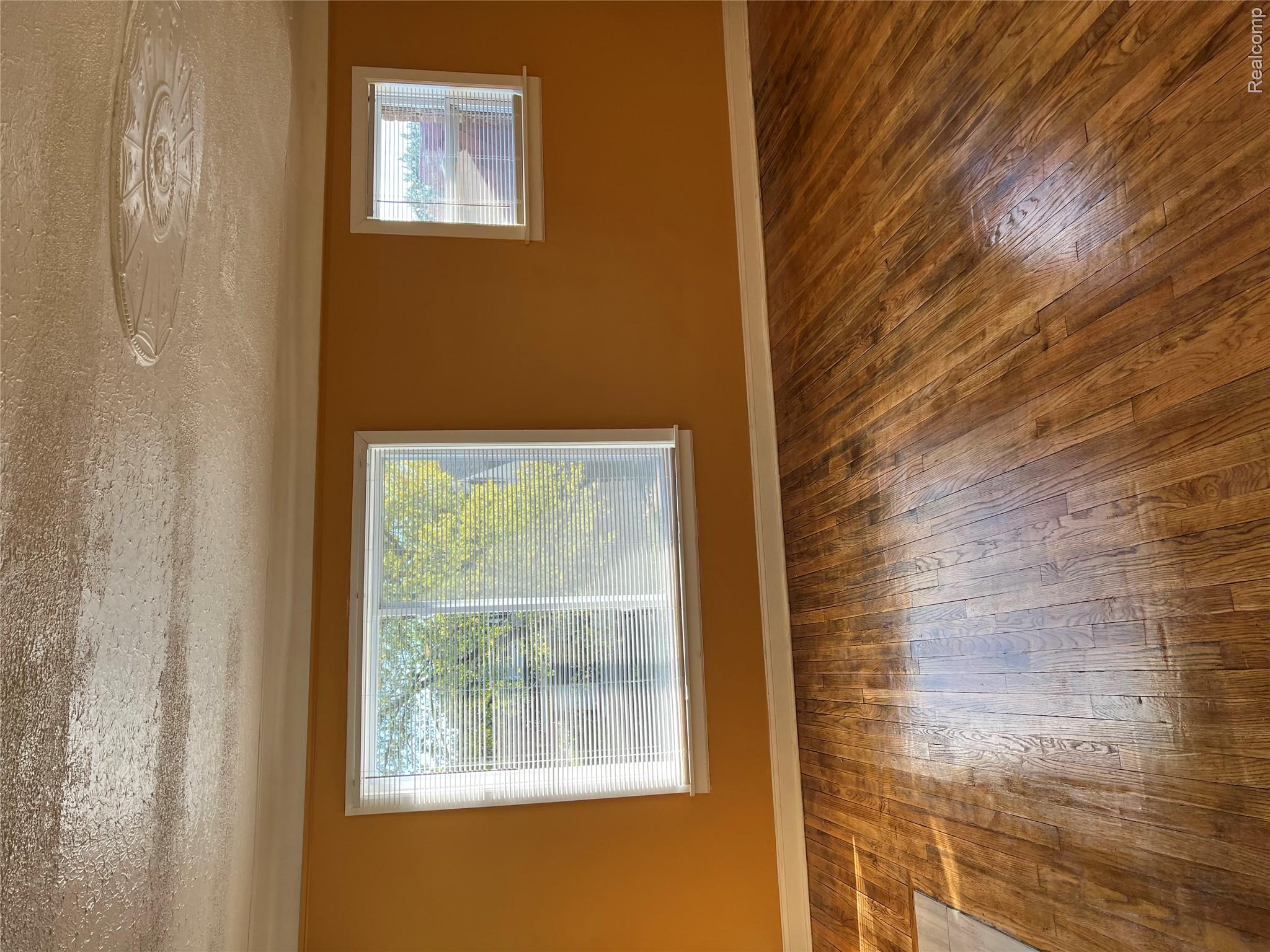 15231 Evanston Street Property Photo 24