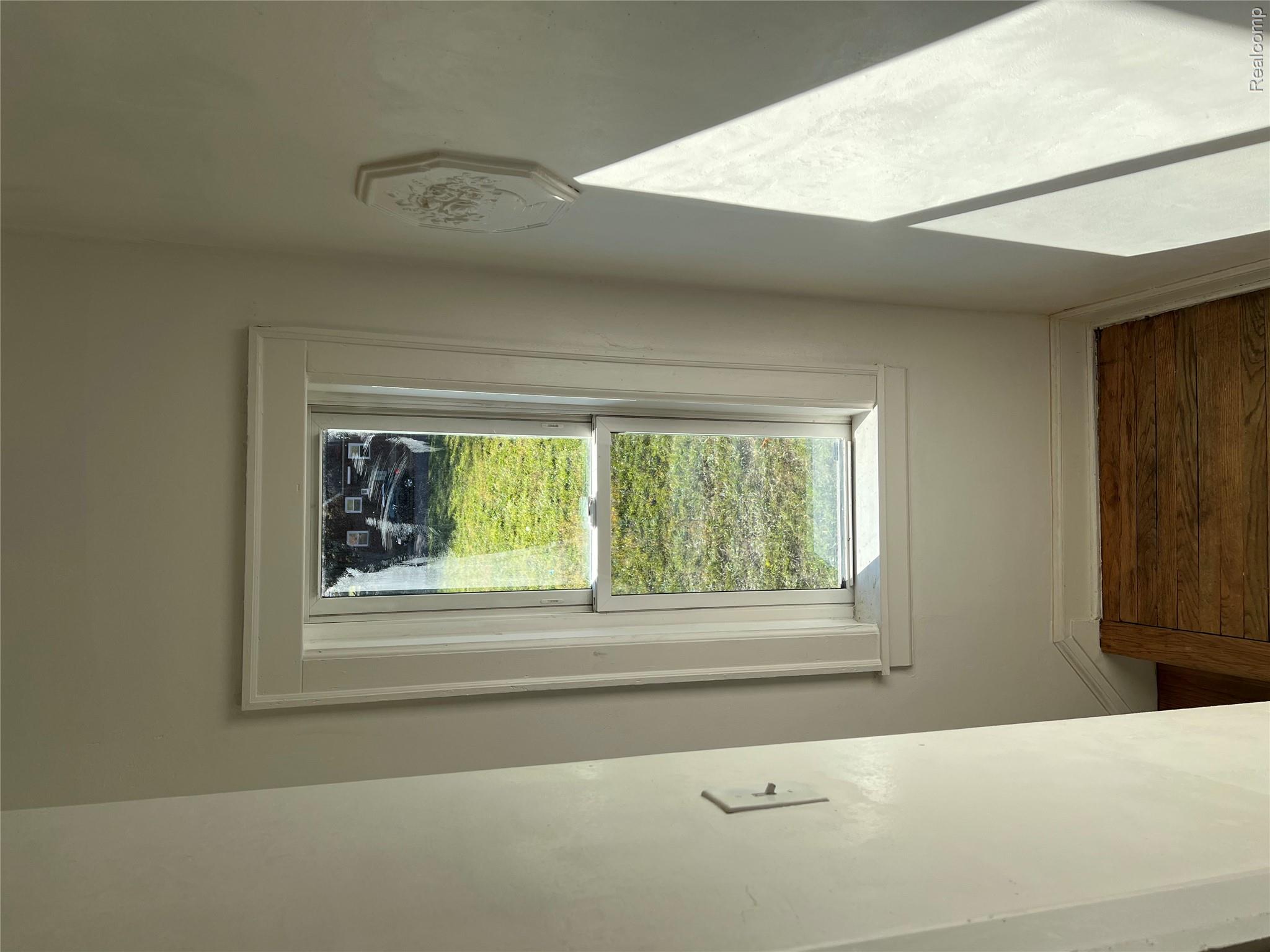 15231 Evanston Street Property Photo 43