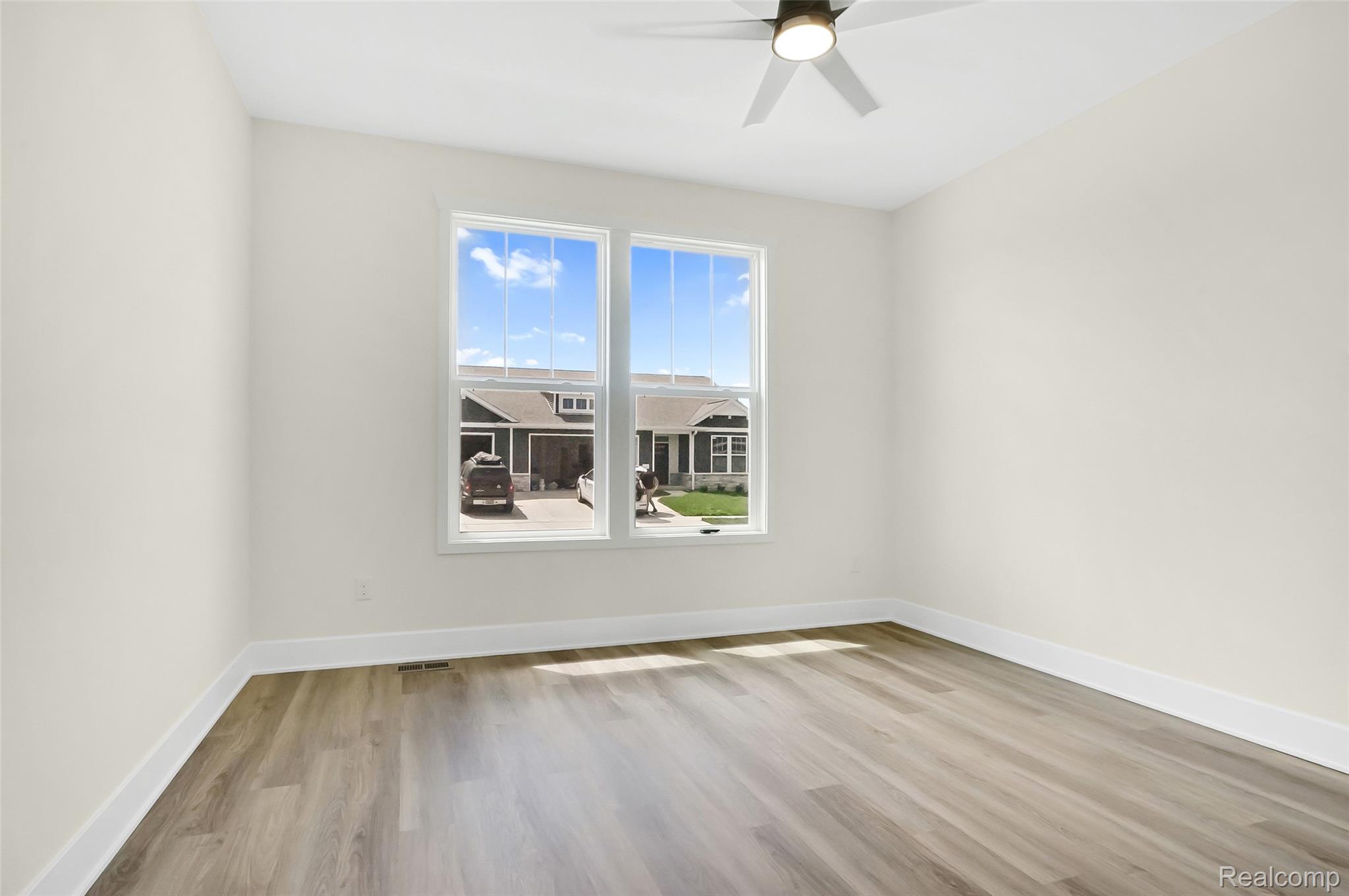 345 Mcdowell Drive Property Photo 16