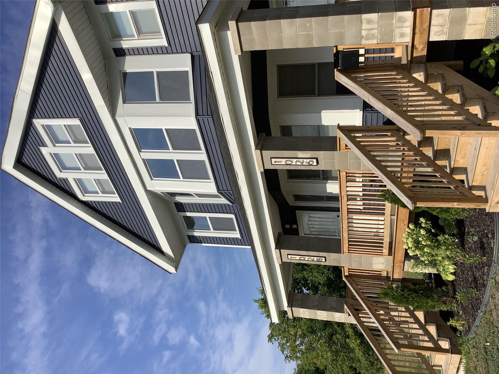 1026 Drexel Street Property Photo 2
