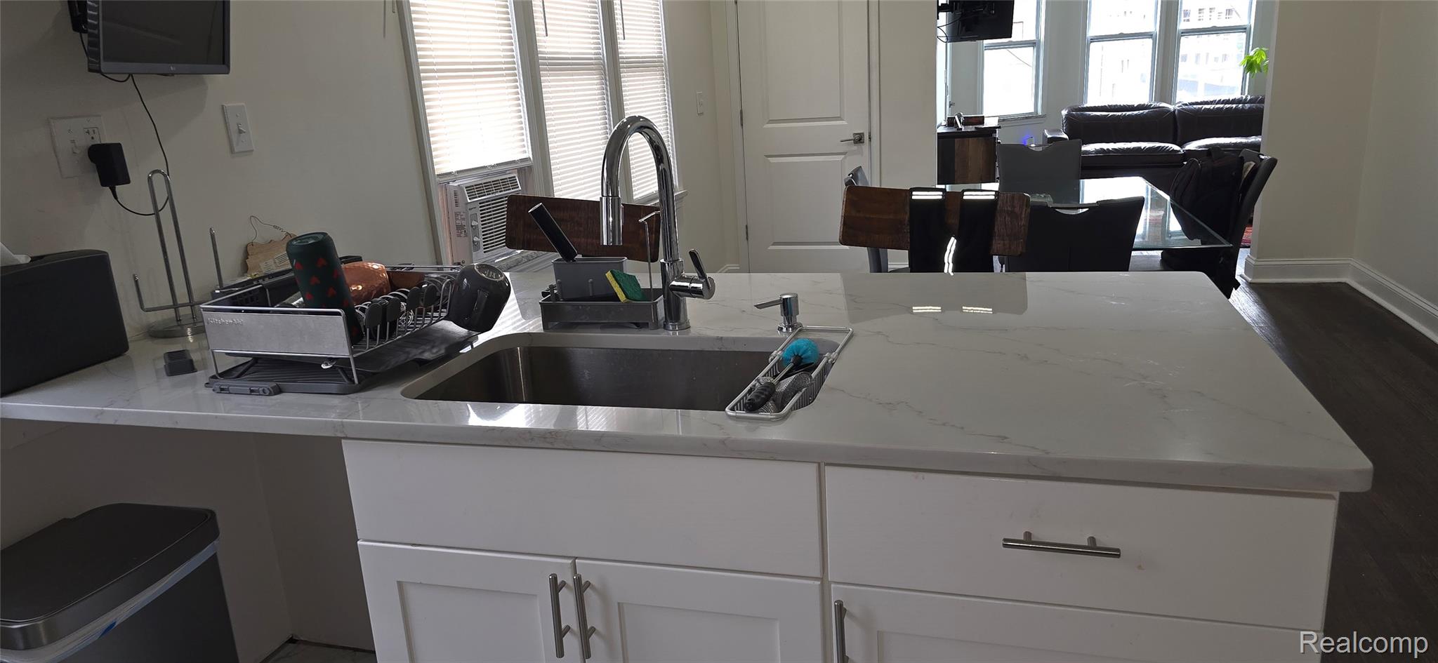 1026 Drexel Street Property Photo 19