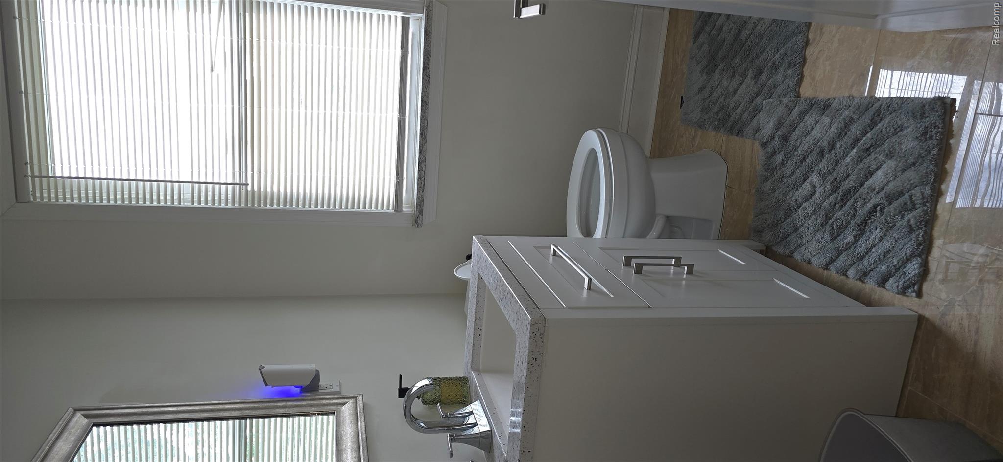 1026 Drexel Street Property Photo 22