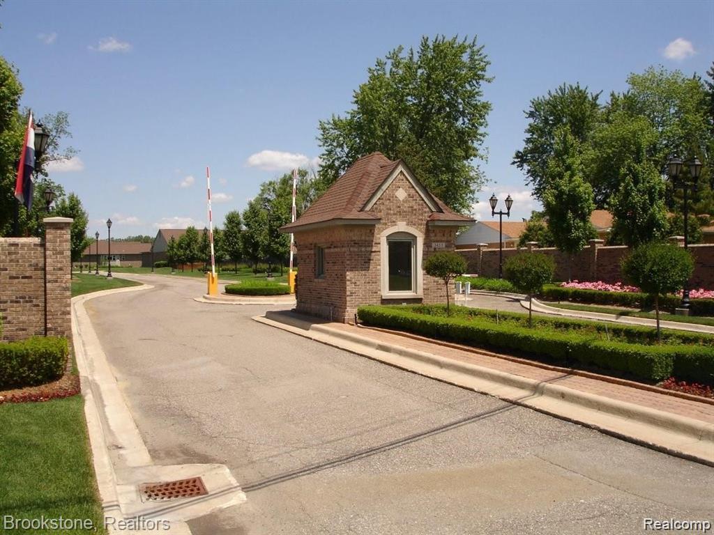 35413 Upmann Drive Property Photo 18