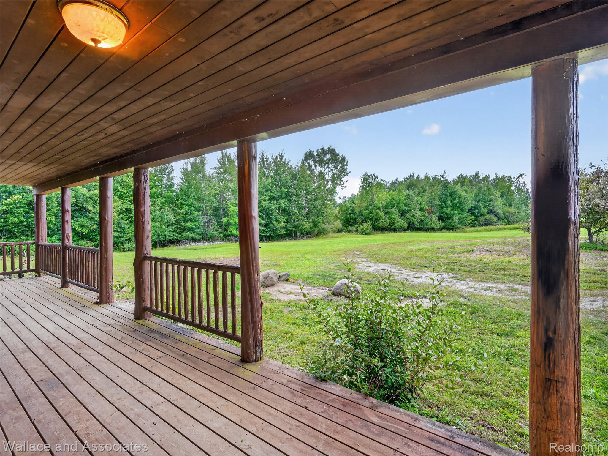 4843 Bamfield Road Property Photo 6