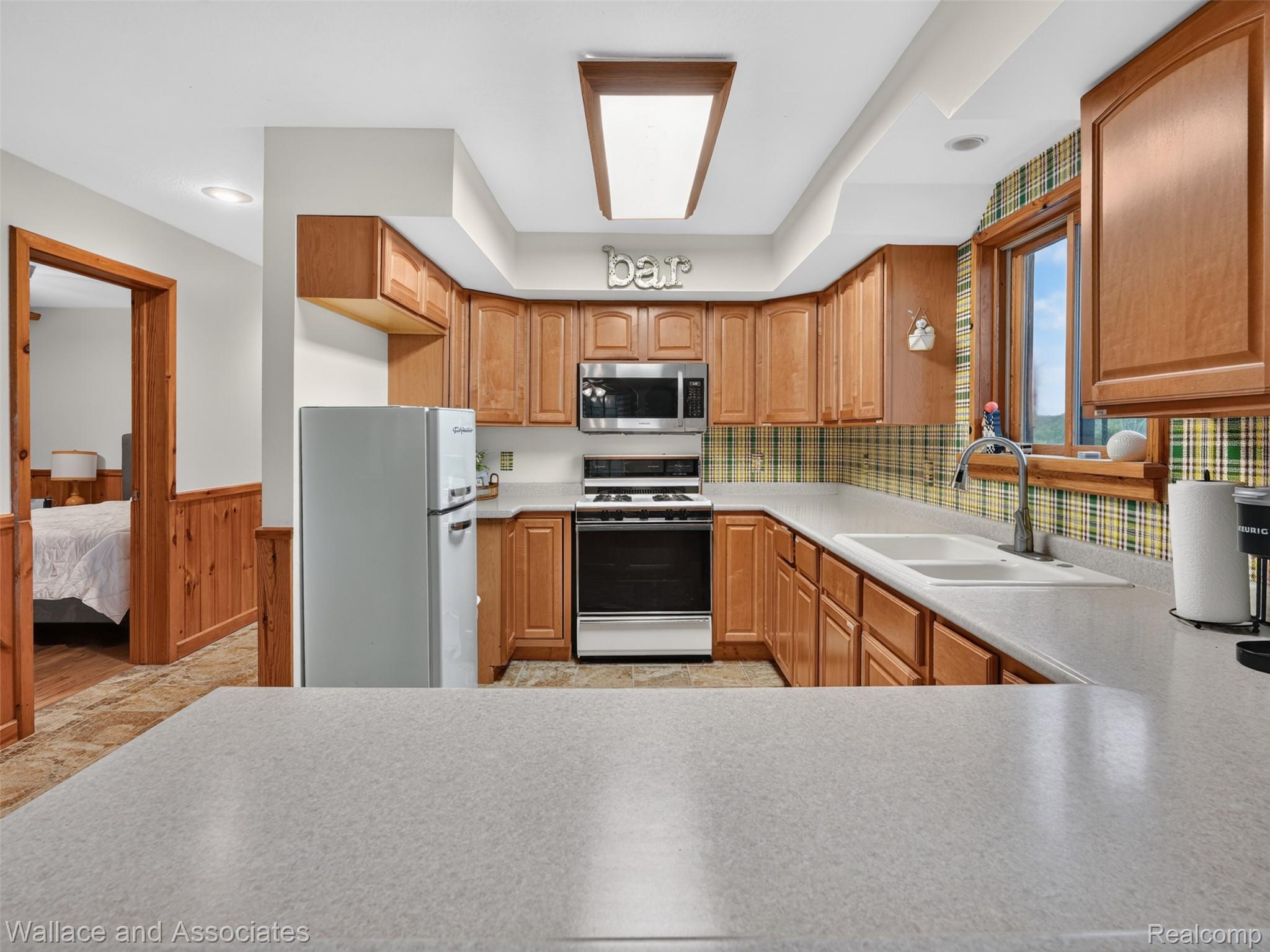 4843 Bamfield Road Property Photo 20