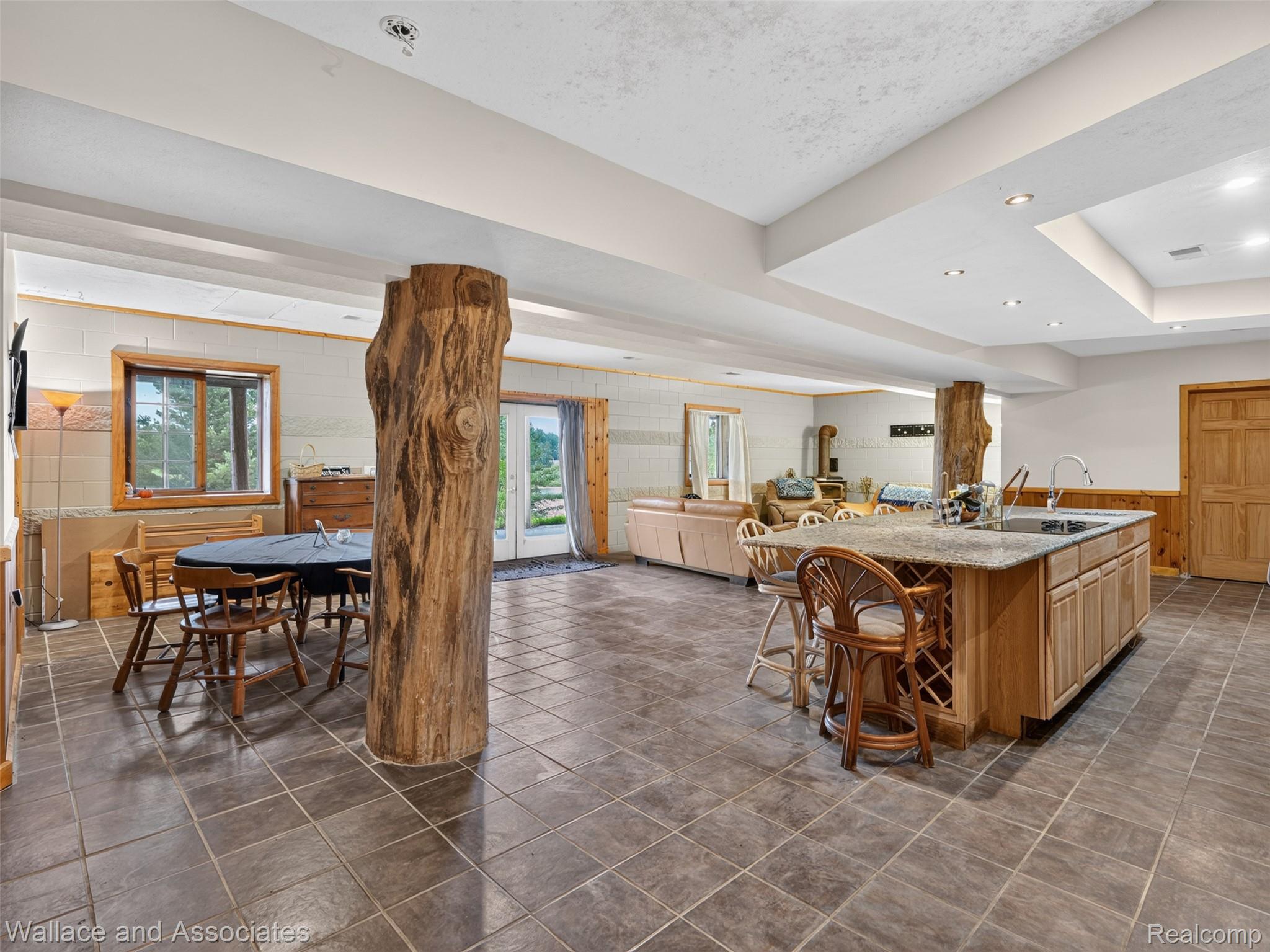 4843 Bamfield Road Property Photo 42