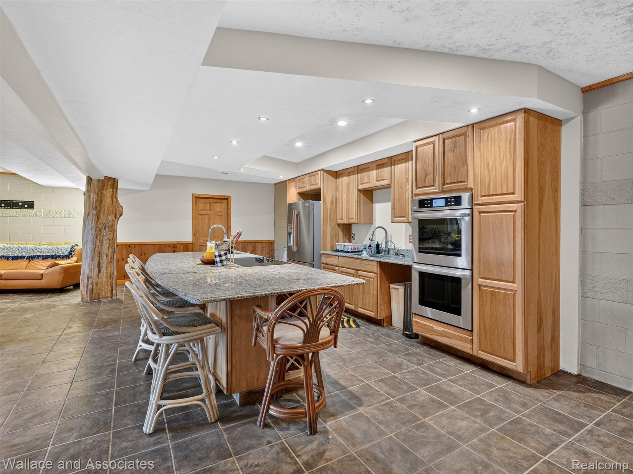 4843 Bamfield Road Property Photo 43