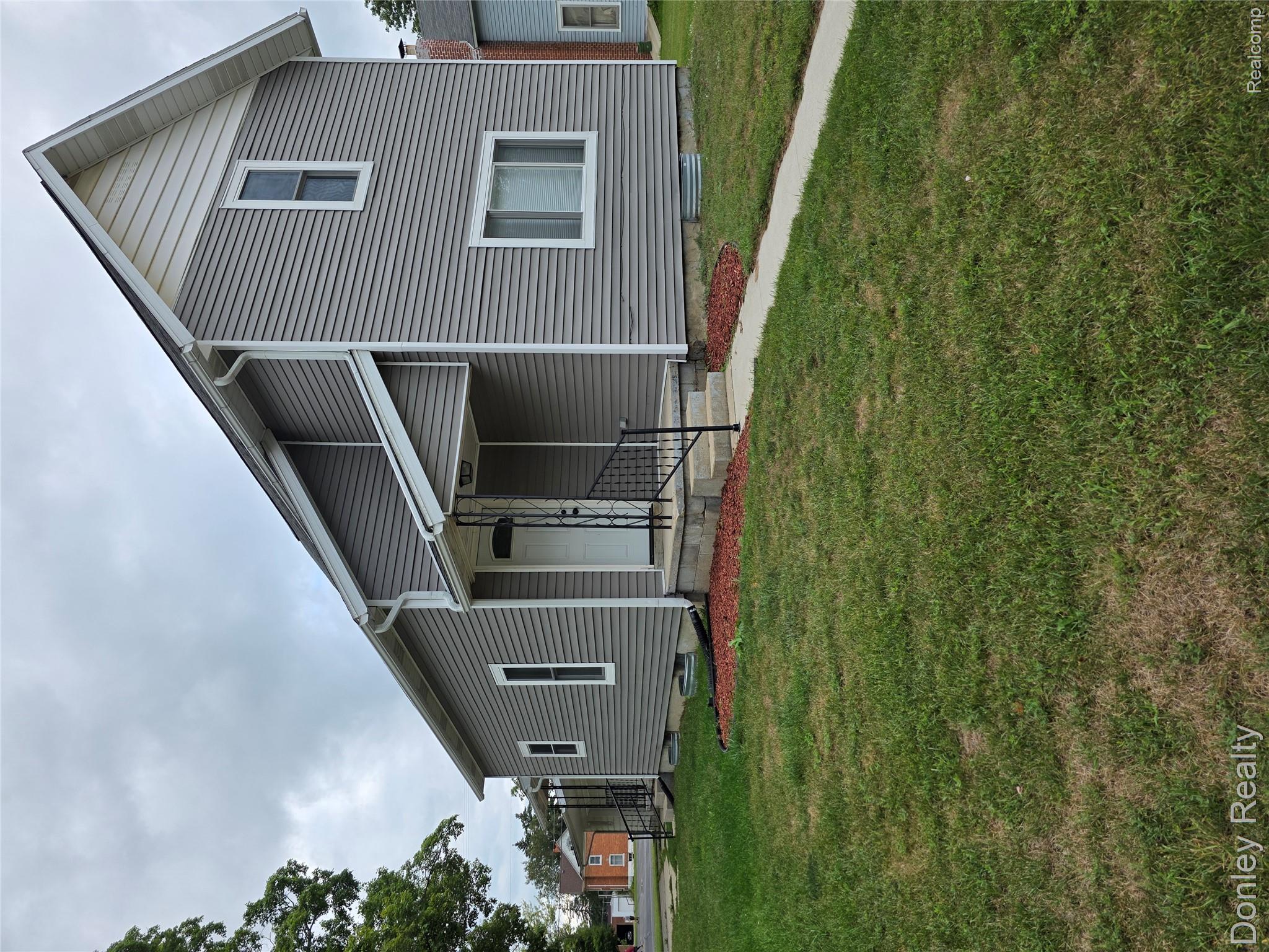 6405 3rd Street Property Photo 1