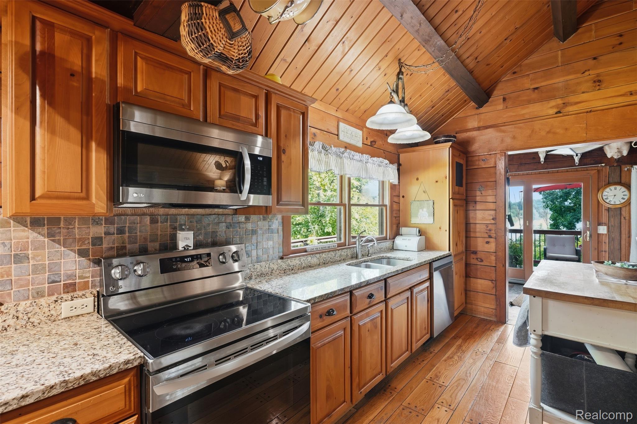 9317 Lovejoy Road Property Photo 16