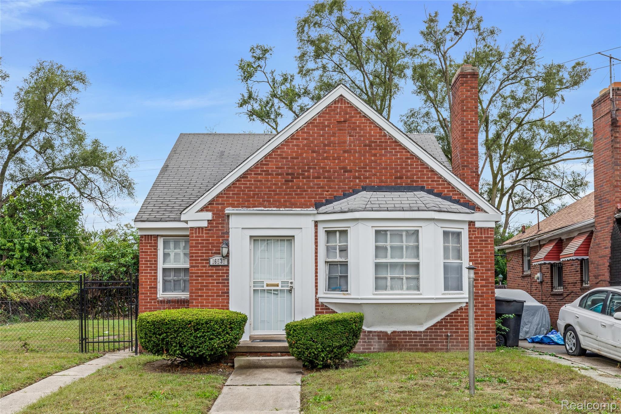 16537 Strathmoor Street Property Photo 1