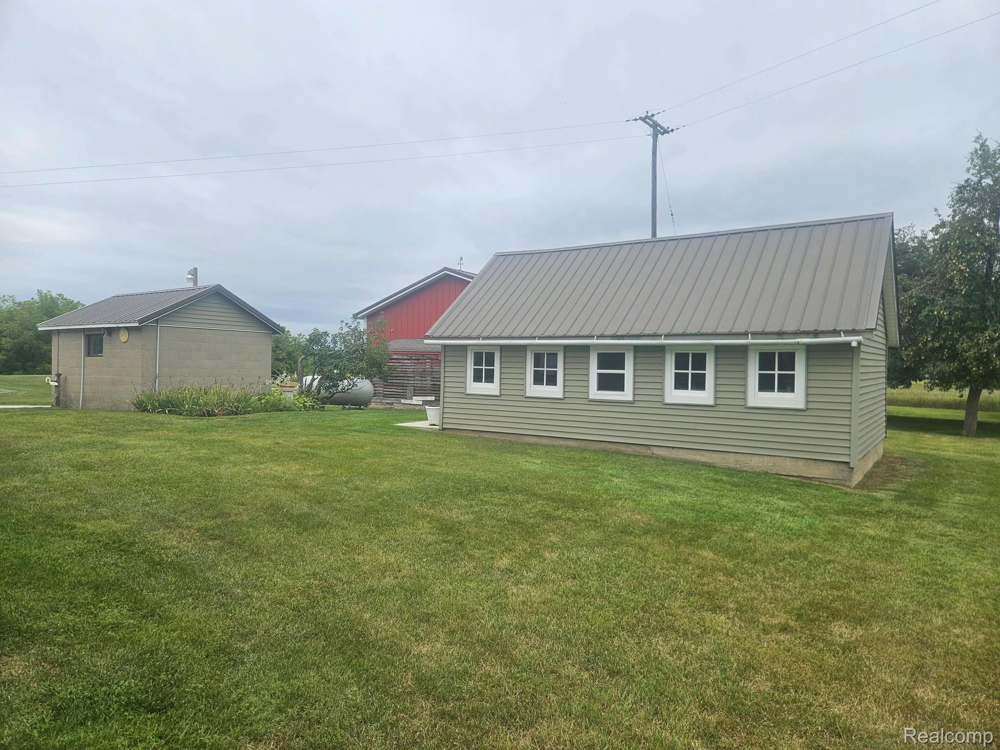 1660 W Brown Road Property Photo 12