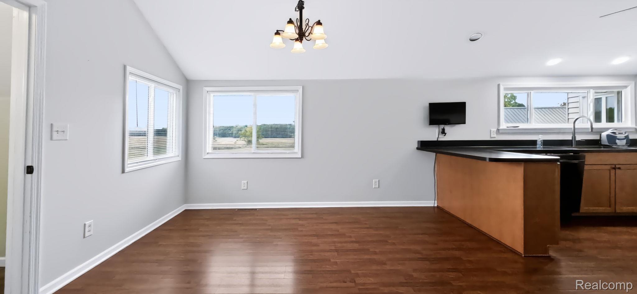 1660 W Brown Road Property Photo 48