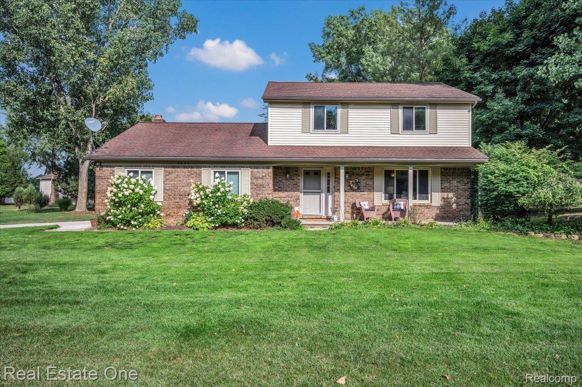 9694 Klais Road Property Photo 1