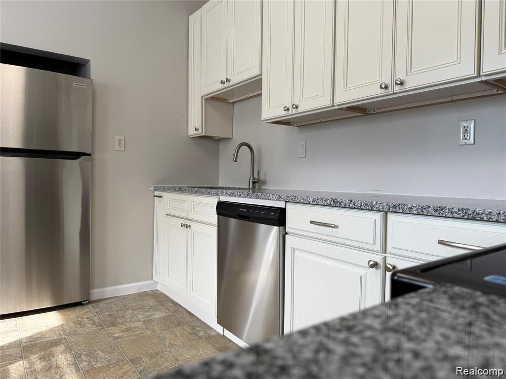 261 Academy Street Property Photo 2